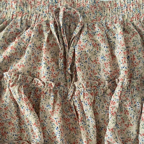 Leela and Lavender Floral Mini Skirt Small - Picture 2 of 4